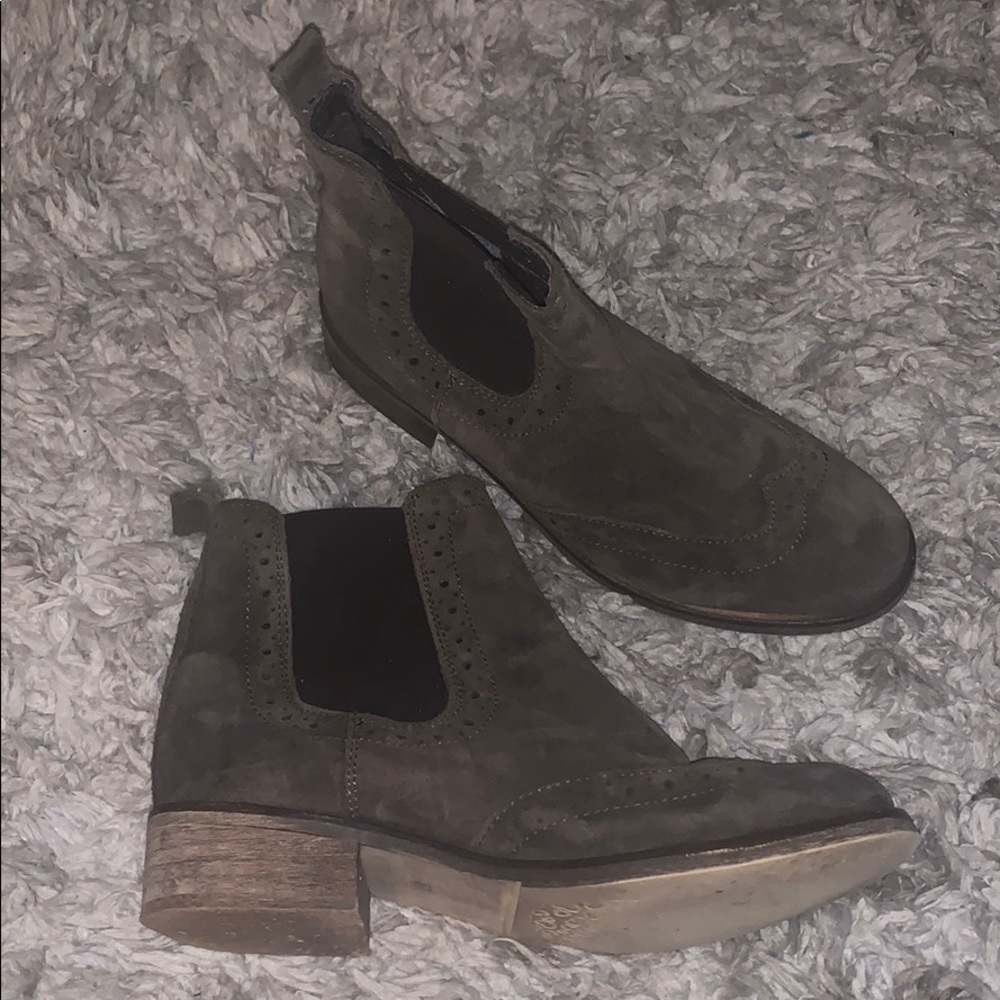 Steve Madden Boots
